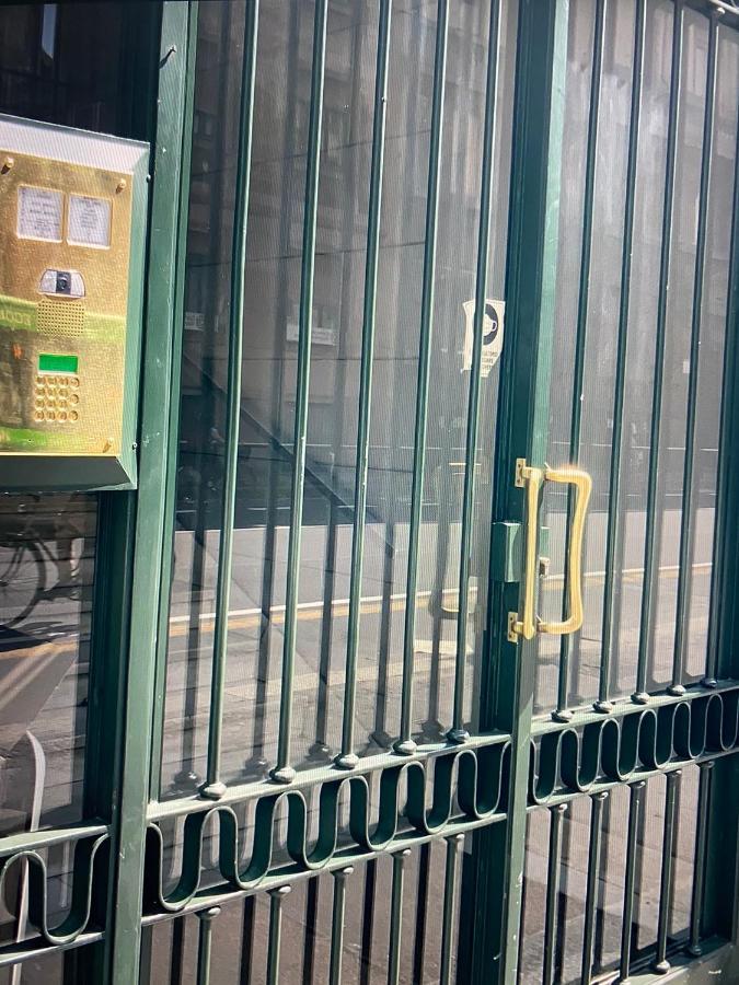 Milano: Incantevole Appartamento In Pieno Centro - Fancy Yellow Apartments Ngoại thất bức ảnh