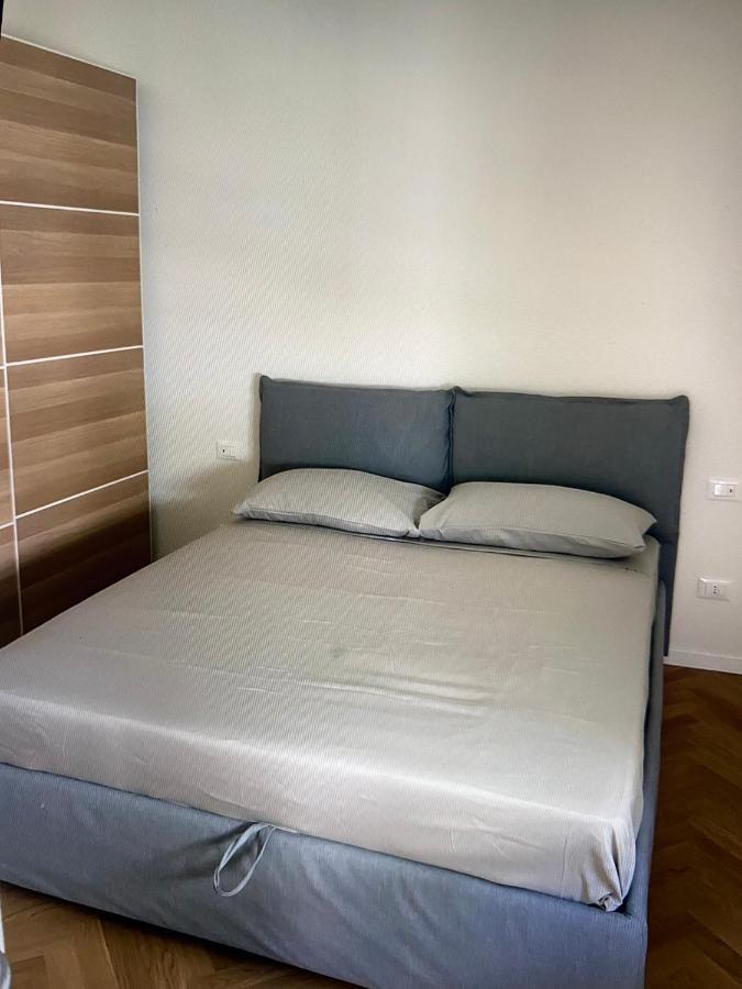 Milano: Incantevole Appartamento In Pieno Centro - Fancy Yellow Apartments Ngoại thất bức ảnh