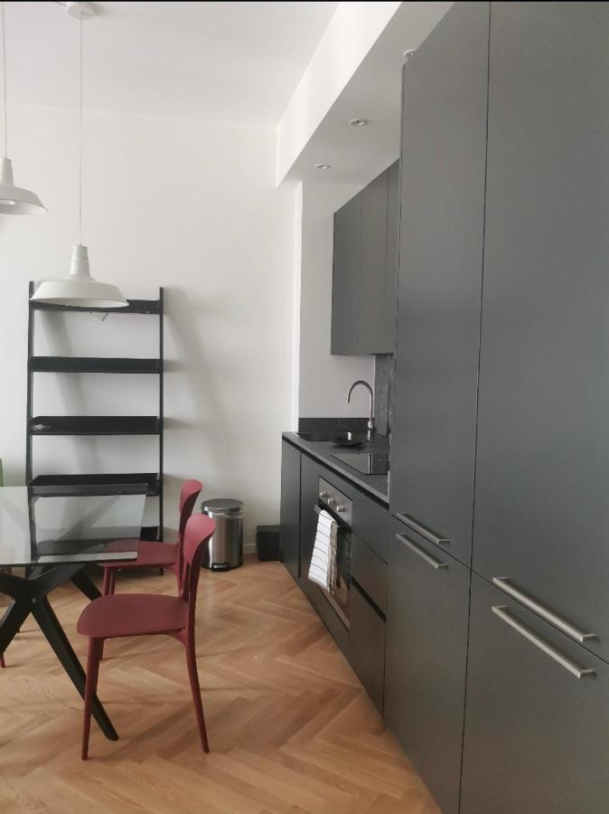 Milano: Incantevole Appartamento In Pieno Centro - Fancy Yellow Apartments Ngoại thất bức ảnh