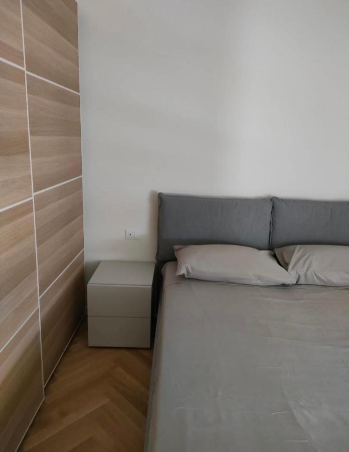 Milano: Incantevole Appartamento In Pieno Centro - Fancy Yellow Apartments Ngoại thất bức ảnh