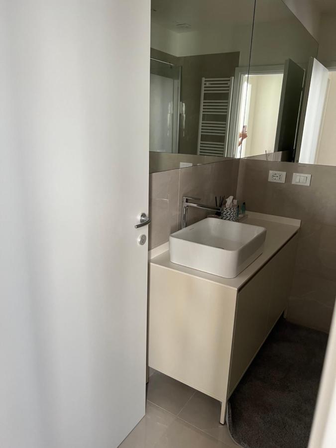 Milano: Incantevole Appartamento In Pieno Centro - Fancy Yellow Apartments Ngoại thất bức ảnh